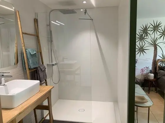 Junior Tek Büyük Yataklı Oda