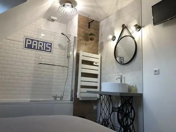 Classic Tek Büyük Yataklı Oda