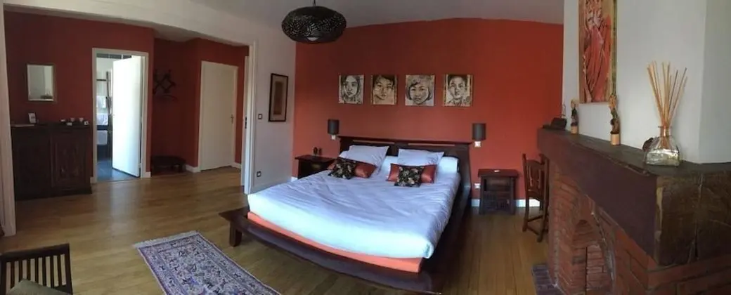 Deluxe Tek Büyük Yataklı Oda (Jeanne)