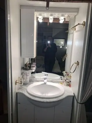 Tek Büyük Yataklı Oda, Banyolu/Duşlu ( privée et bureau)