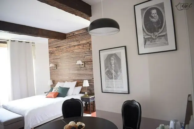 Tek Büyük Yataklı Oda, 2 Yatak Odası, Bağlantılı Odalar, Bahçe Manzaralı