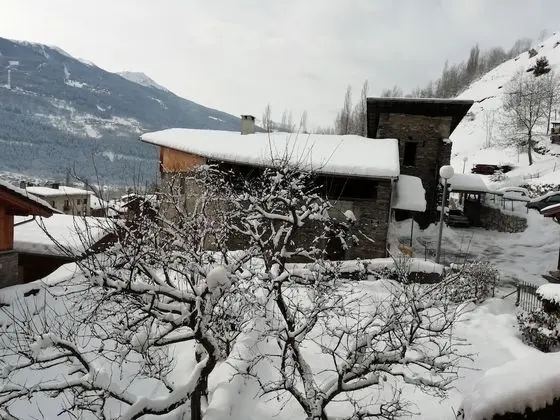 Tek Büyük Yataklı Oda (Romance)