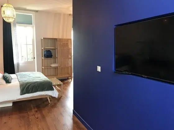 Deluxe Süit, Özel Banyo, Bahçe Manzaralı (Bleu Klein)