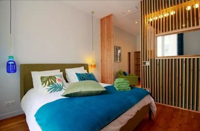 Design Tek Büyük Yataklı Oda, Özel Banyo, Şehir Manzaralı (Vert Bancha)