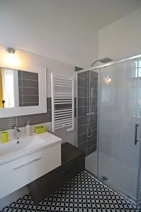 Tek Büyük Yataklı Oda (Chambre Vintage)
