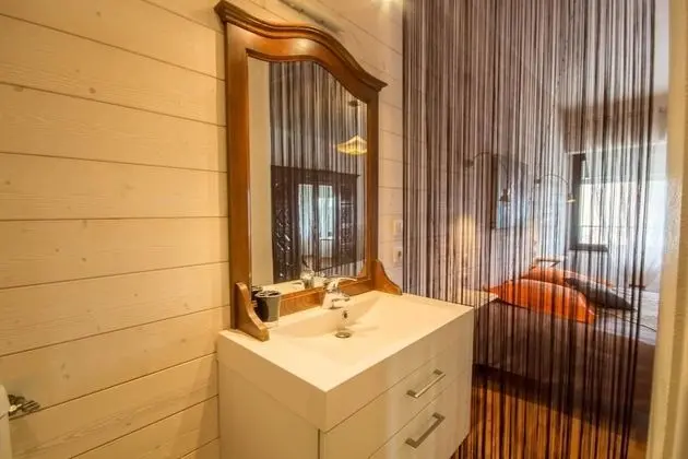 Tek Büyük Yataklı Oda (Kaz Ha Bar)