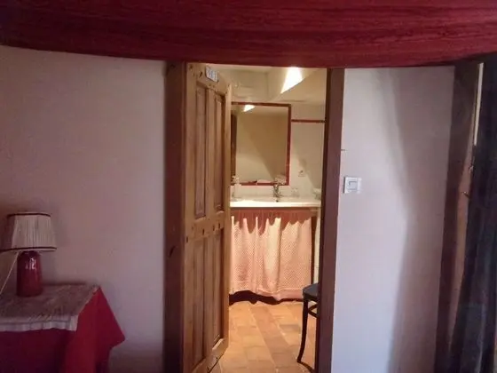 Tek Büyük Yataklı Oda (La Chambre Des Dames)