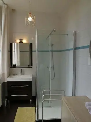 Comfort Tek Büyük Yataklı Oda, Özel Banyo, Bahçeli (Claude Monet)