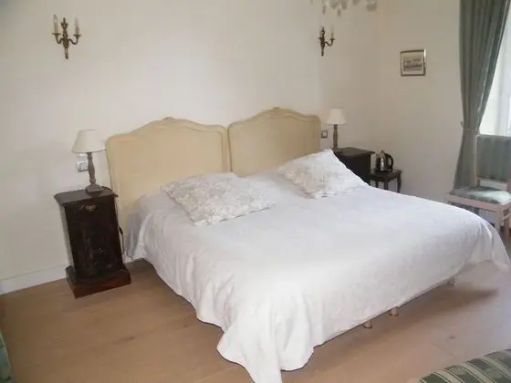Tek Büyük veya İki Ayrı Yataklı Oda, Engellilere Uygun, Zemin Kat (Chambre Guillaume de Glos)