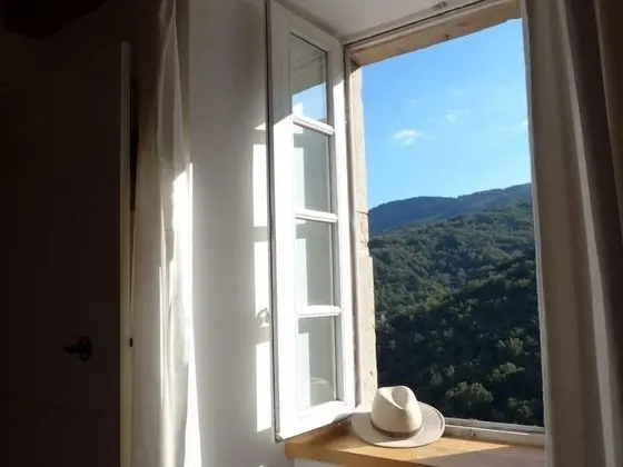 Tek Büyük Yataklı Oda, 1 Çift Kişilik Yatak