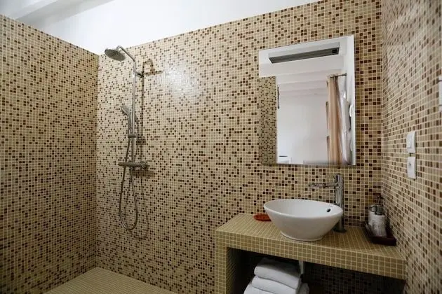 Tek Büyük Yataklı Oda (Puerto Viejo)