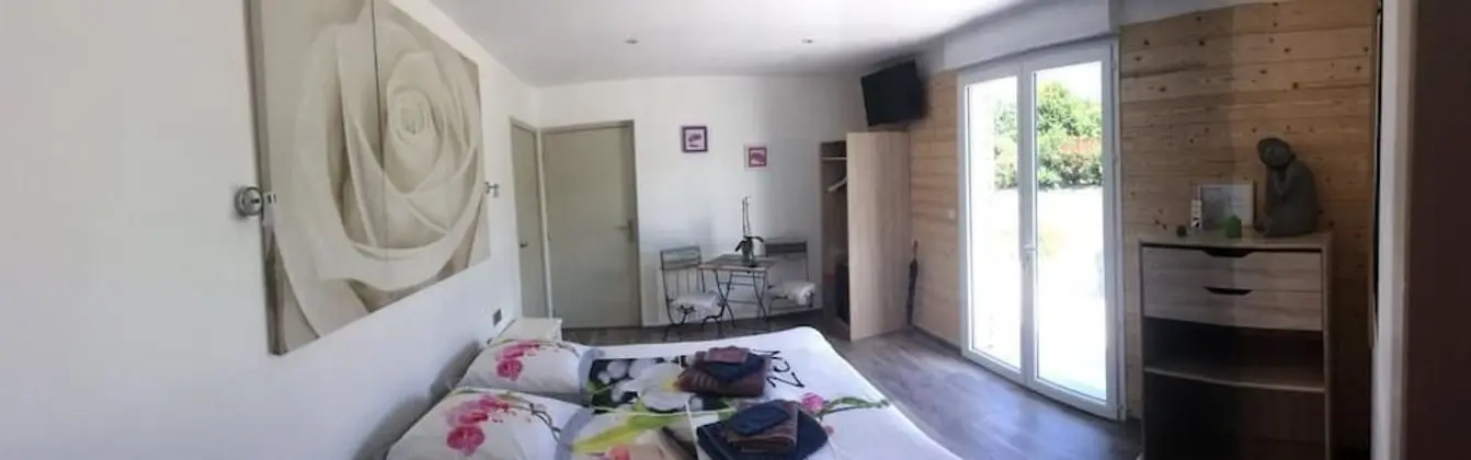 Tek Büyük Yataklı Oda, Teras, Bahçe Manzaralı (Zen)