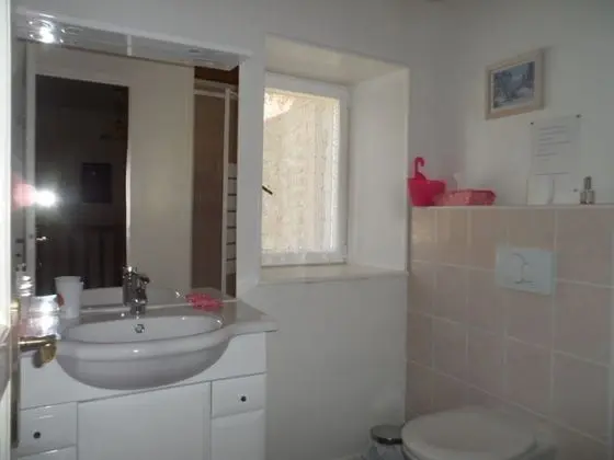 Tek Büyük Yataklı Oda, 1 Çift Kişilik Yatak