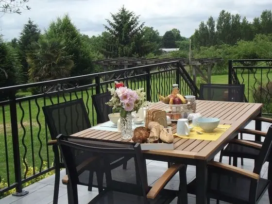 Tek Büyük Yataklı Oda, Sigara İçilmez, Bahçe Manzaralı (La Barthaise)