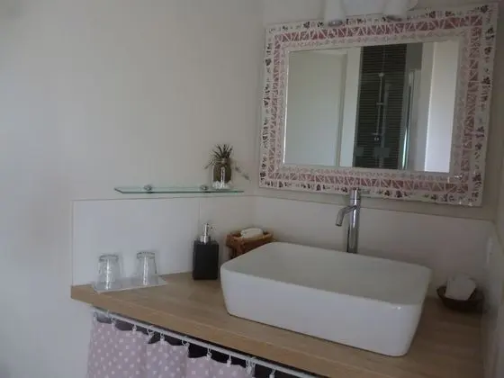 Tek Büyük Yataklı Oda (Perle de Rosée)