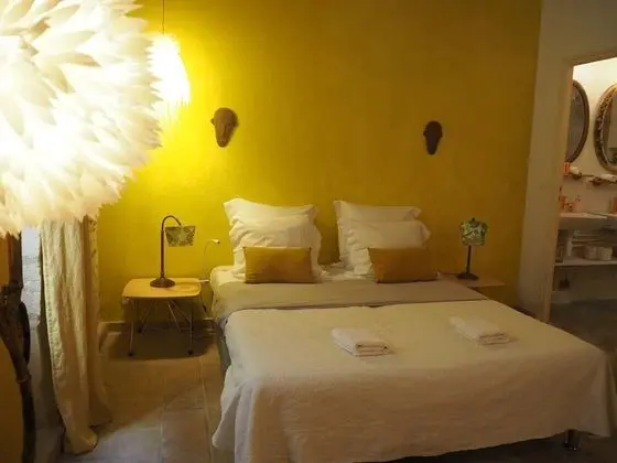 Comfort Tek Büyük Yataklı Oda (Yellow)