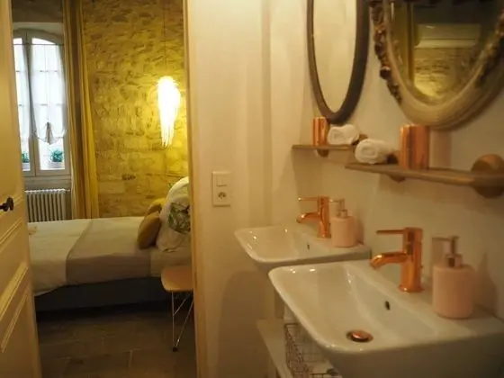 Comfort Tek Büyük Yataklı Oda (Yellow)