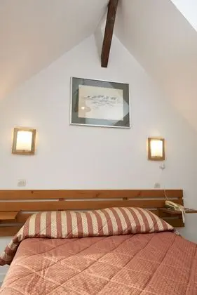 Üç Kişilik Oda, Birden Çok Yatak, Sigara İçilmez