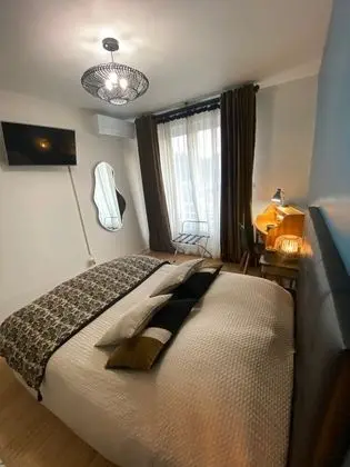 Basic Tek Büyük Yataklı Oda