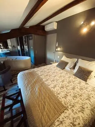 Superior Tek Büyük Yataklı Oda, Jakuzi (Baroque)