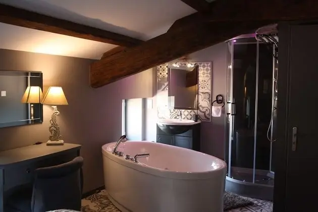 Superior Tek Büyük Yataklı Oda, Jakuzi (Baroque)