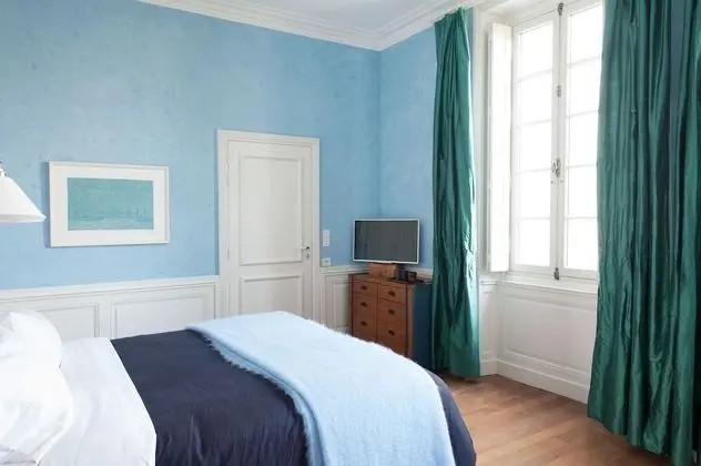 Classic Tek Büyük veya İki Ayrı Yataklı Oda (Bleue)