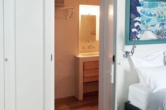 Classic Tek Büyük veya İki Ayrı Yataklı Oda (Bleue)