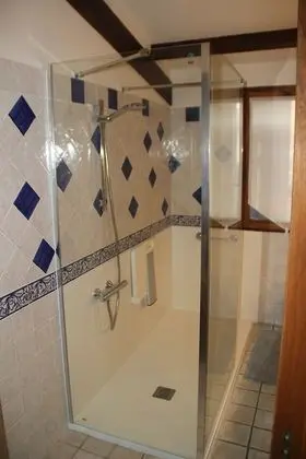 Tek Büyük Yataklı Oda, 1 Çift Kişilik Yatak, Buzdolabı, Bahçe Manzaralı