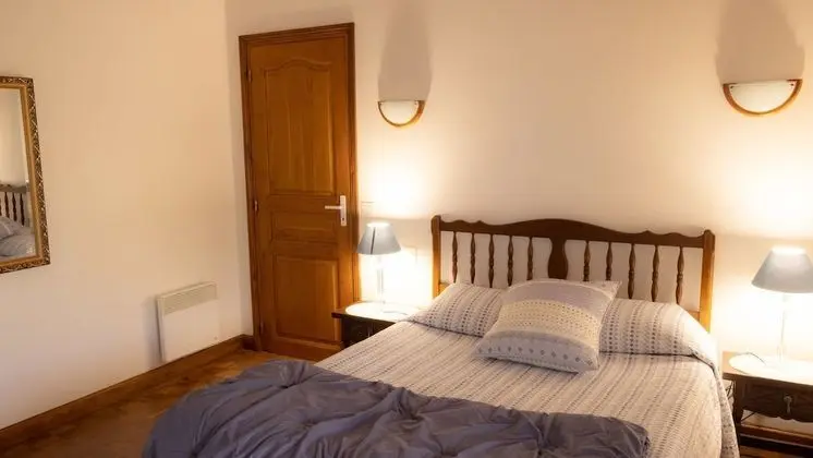 Classic Tek Büyük Yataklı Oda (ADI)