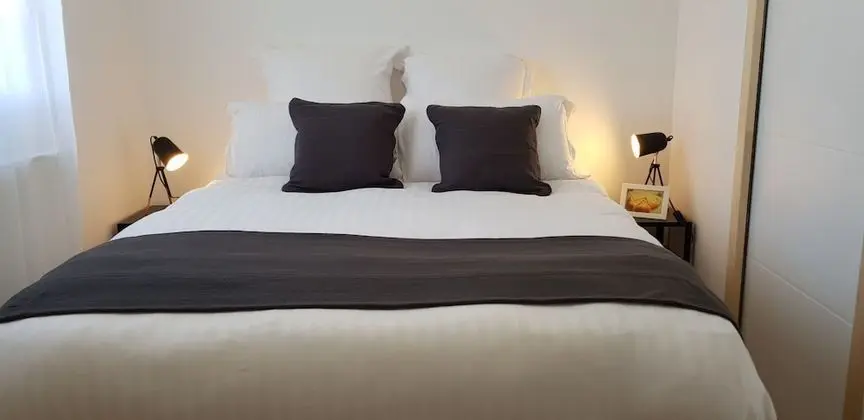 Superior Tek Büyük veya İki Ayrı Yataklı Oda, Özel Banyo, Şehir Manzaralı (Bugey)