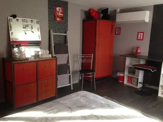 Tek Büyük Yataklı Oda, 1 Çift Kişilik Yatak (Ouest)