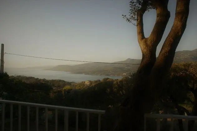 Dağ Evi, 1 Çift Kişilik Yatak, Deniz Manzaralı, Denize Bakan