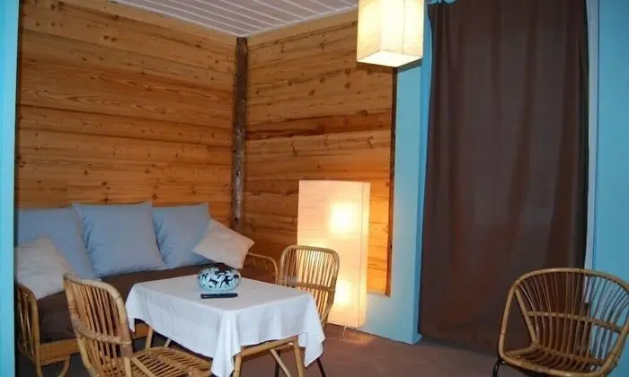 Tek Büyük Yataklı Oda (Ovalie)