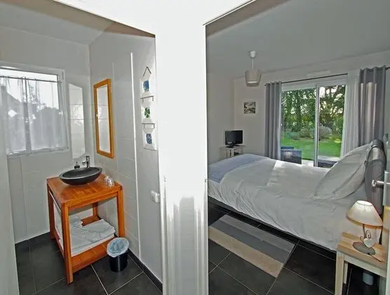 Tek Büyük Yataklı Oda, Sigara İçilmez, Bahçe Manzaralı (Harmonie)