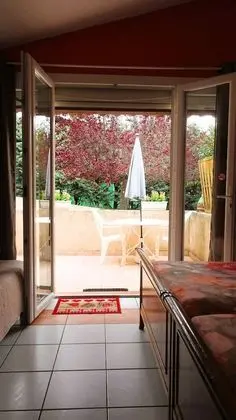 Oda, Sigara İçilmez, Dağ Manzaralı (Coquelicot)