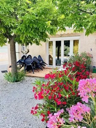 Süit, Sigara İçilmez (Romarin)