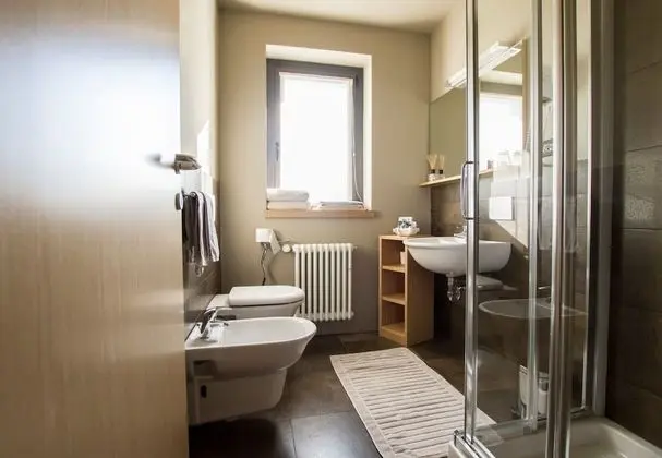 Tek Büyük veya İki Ayrı Yataklı Oda, Balkon