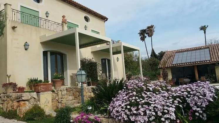 Comfort Oda, Deniz Manzaralı, Havuz Kenarı
