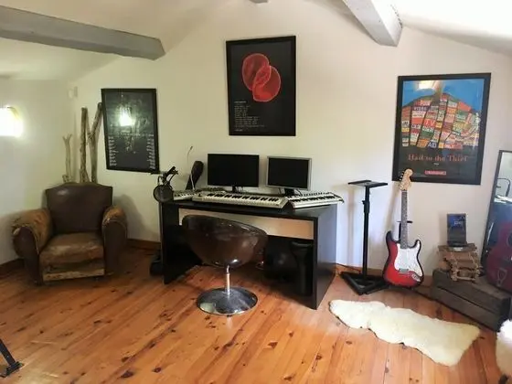 Stüdyo, Sigara İçilmez