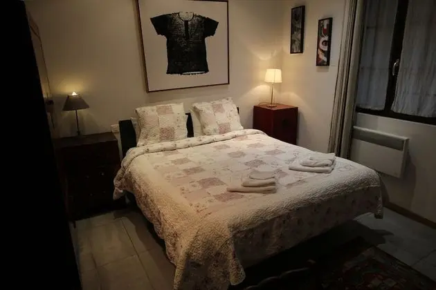Tek Büyük Yataklı Oda, Zemin Kat
