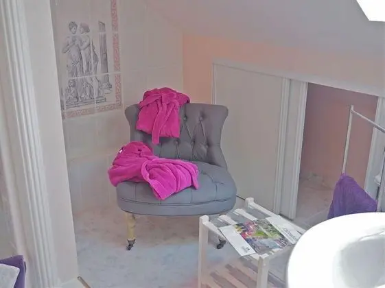 Tek Büyük Yataklı Oda (N 1)