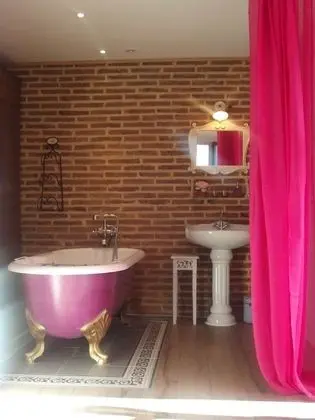 Süit, Özel Banyo, Bahçe Manzaralı (Romance)