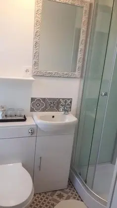 Classic Tek Büyük Yataklı Oda (Rouge)