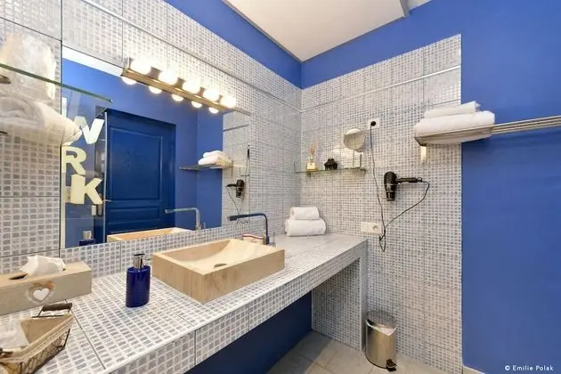 Tek Büyük Yataklı Oda, Engellilere Uygun, Banyolu/Duşlu (Chambre Voyage)