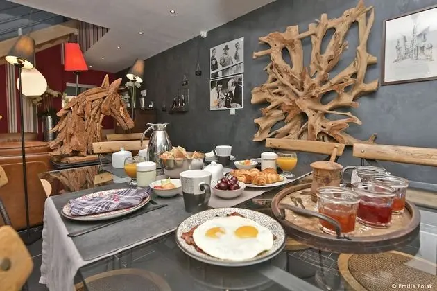 Tek Büyük Yataklı Oda, Engellilere Uygun, Banyolu/Duşlu (Chambre Voyage)