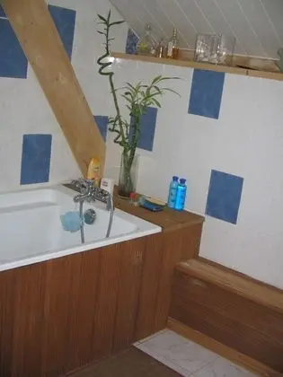 Üç Kişilik Oda, Birden Çok Yatak, Sigara İçilmez