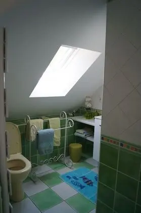 Family Oda, Sigara İçilmez (ARMORIQUE)