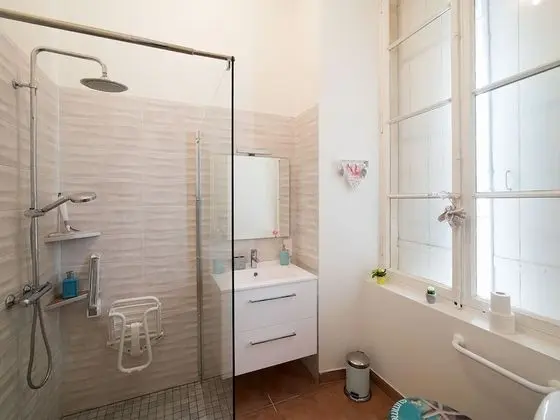 Family Süit, Özel Banyo, Havuz Manzaralı (suite 4 etoiles)