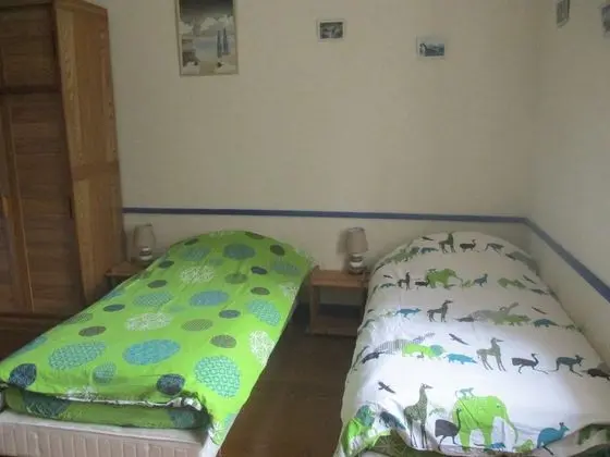 Dört Kişilik Oda, Birden Çok Yatak (Mer)