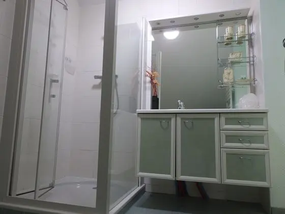 Comfort Üç Kişilik Oda, Banyolu/Duşlu, Bahçe Manzaralı (Les Bambous)